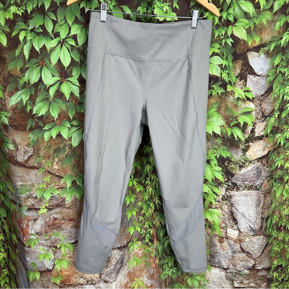 ATHLETA Gray Athleisure Yoga Wide-Band Waist Leggings, L - Picture 3 of 9
